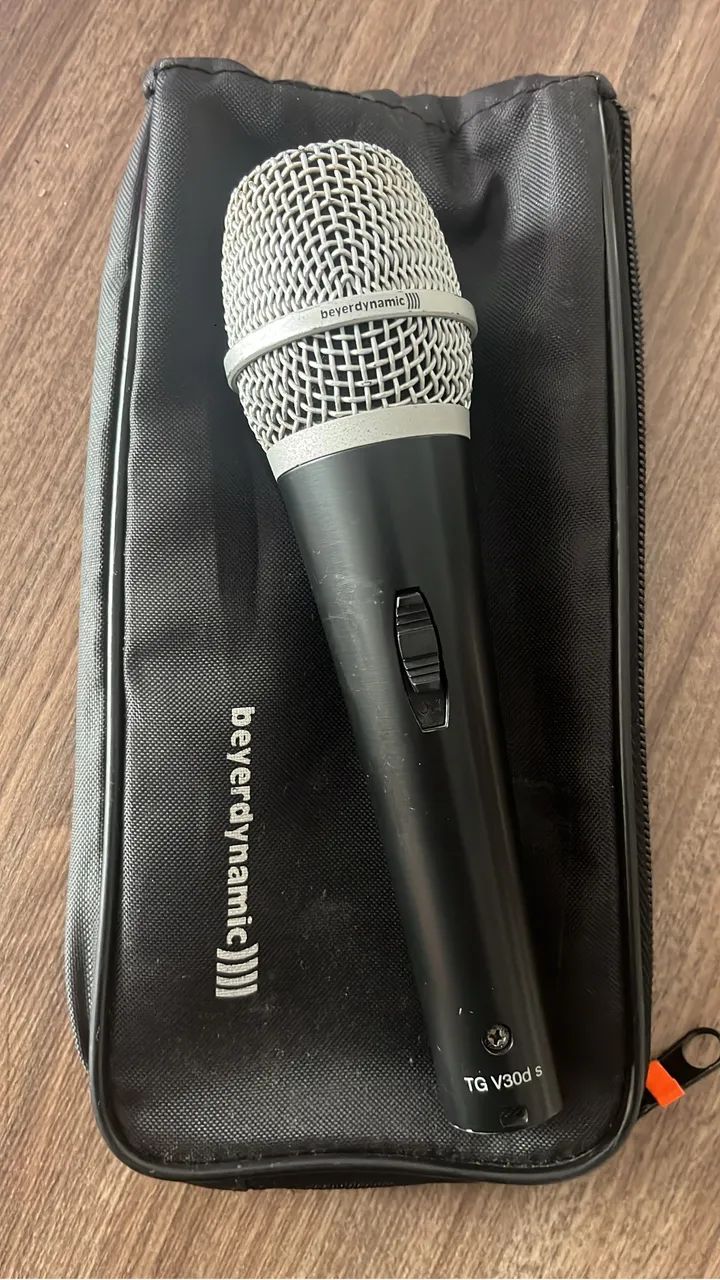 Microfone com fio - Beyer Dynamic 