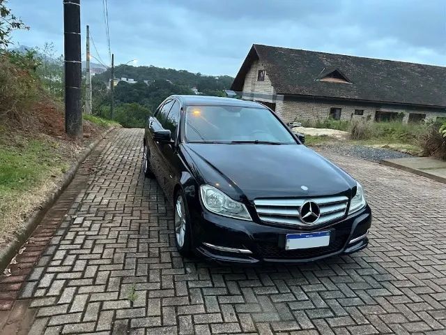 Mercedes-Benz C-180 C-180 CGI Classic 1.8 16V 156cv Aut. 2012