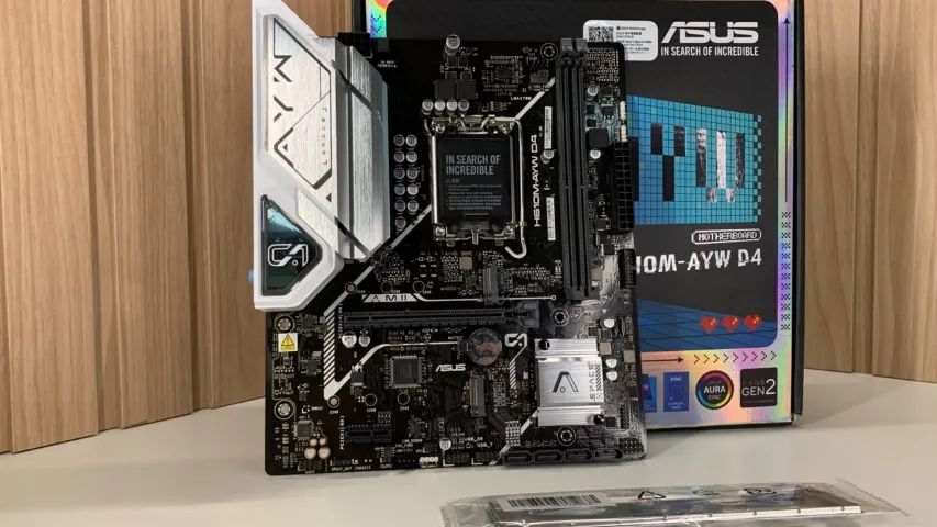 ASUS H610M AYW D4 - Foto 2