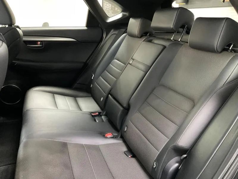 Lexus NX-200t F-sport 2.0 16V 238cv Aut., foto 19 de 19