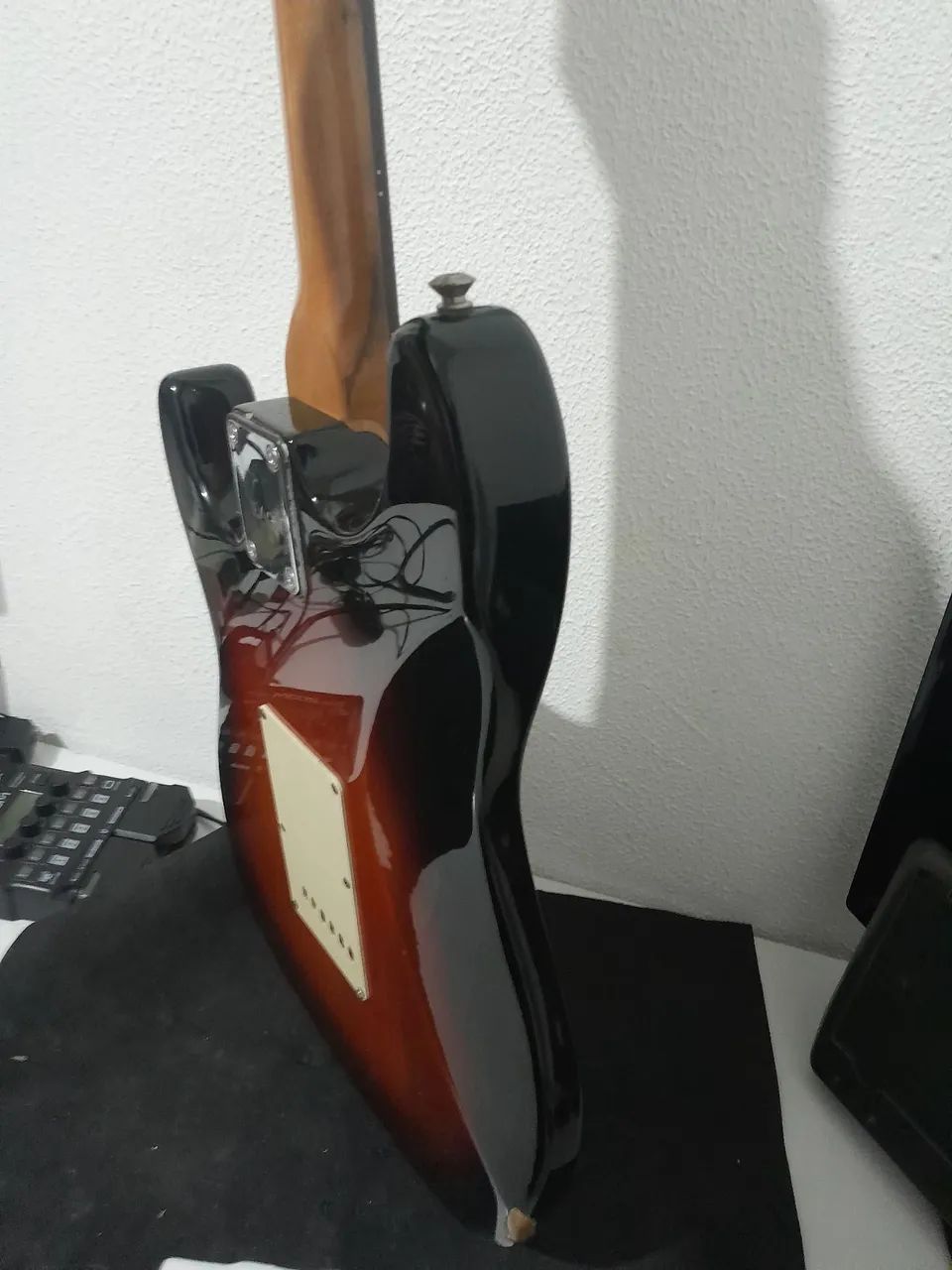 Guitarra Stratocaster  - Foto 3