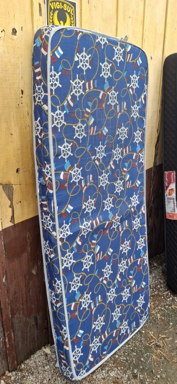 Colchão azul de solteiro estampado. - Foto 2