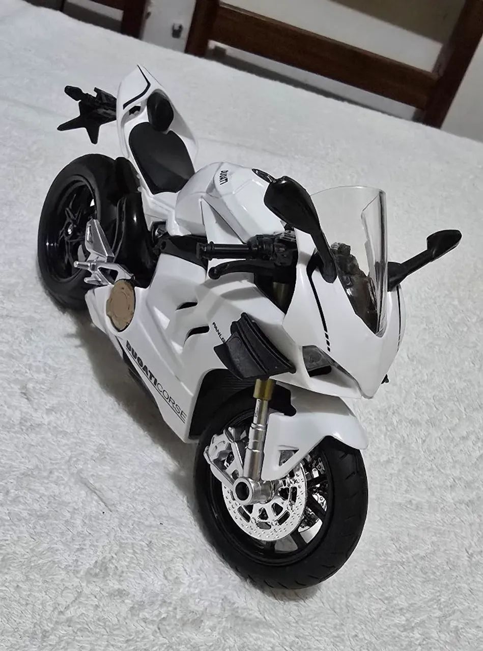 Moto miniatura Ducati Panigale V4-S branca  - Foto 2