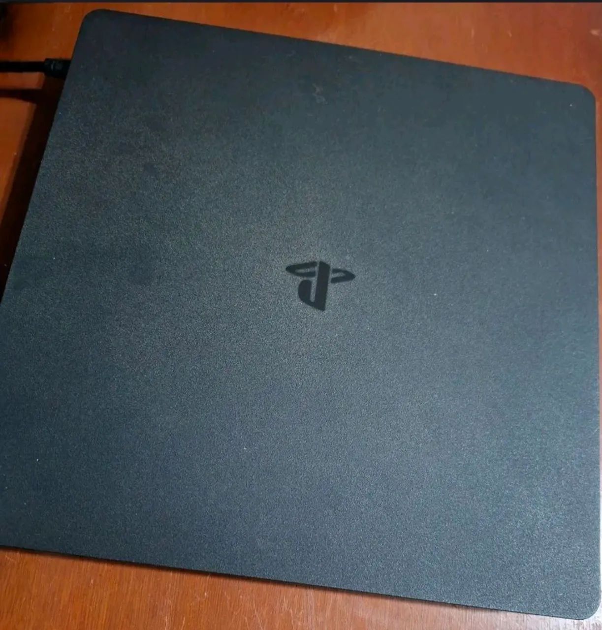 Ps4 slim 1TB
