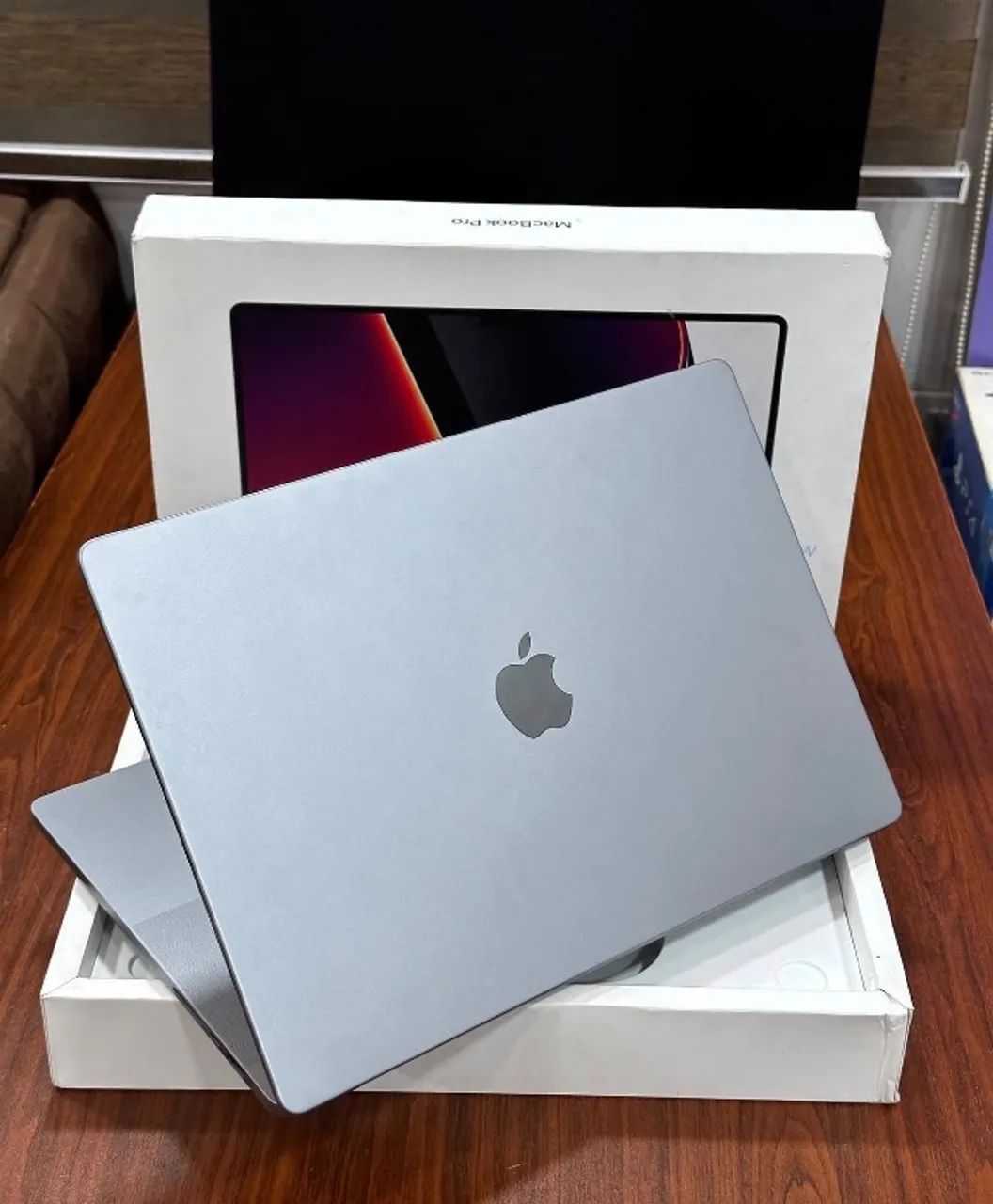 MacBook Pro 16 inch M1 Pro  