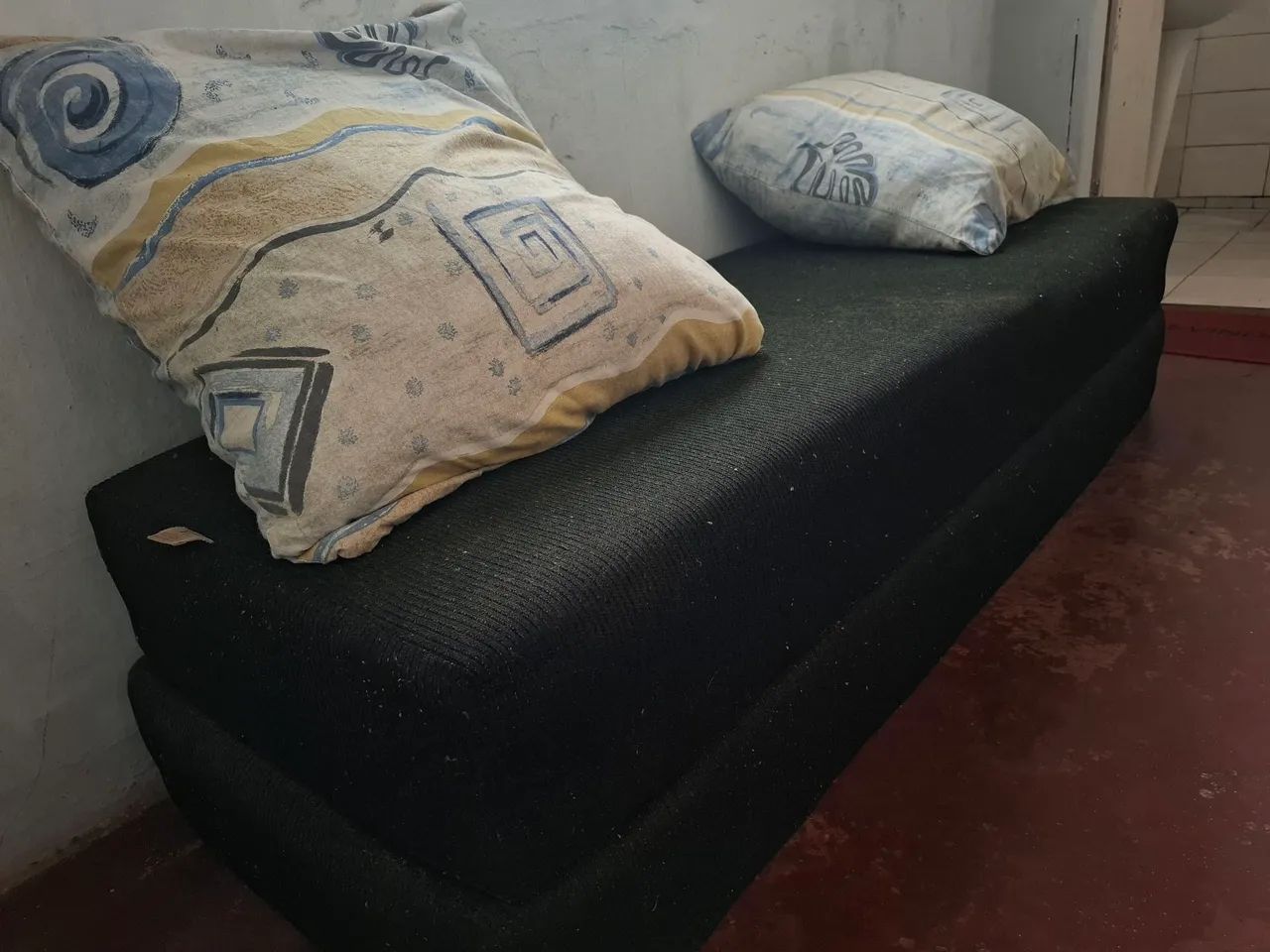 SOFÁ 2 LUGARES E BICAMA USADO  - Foto 4