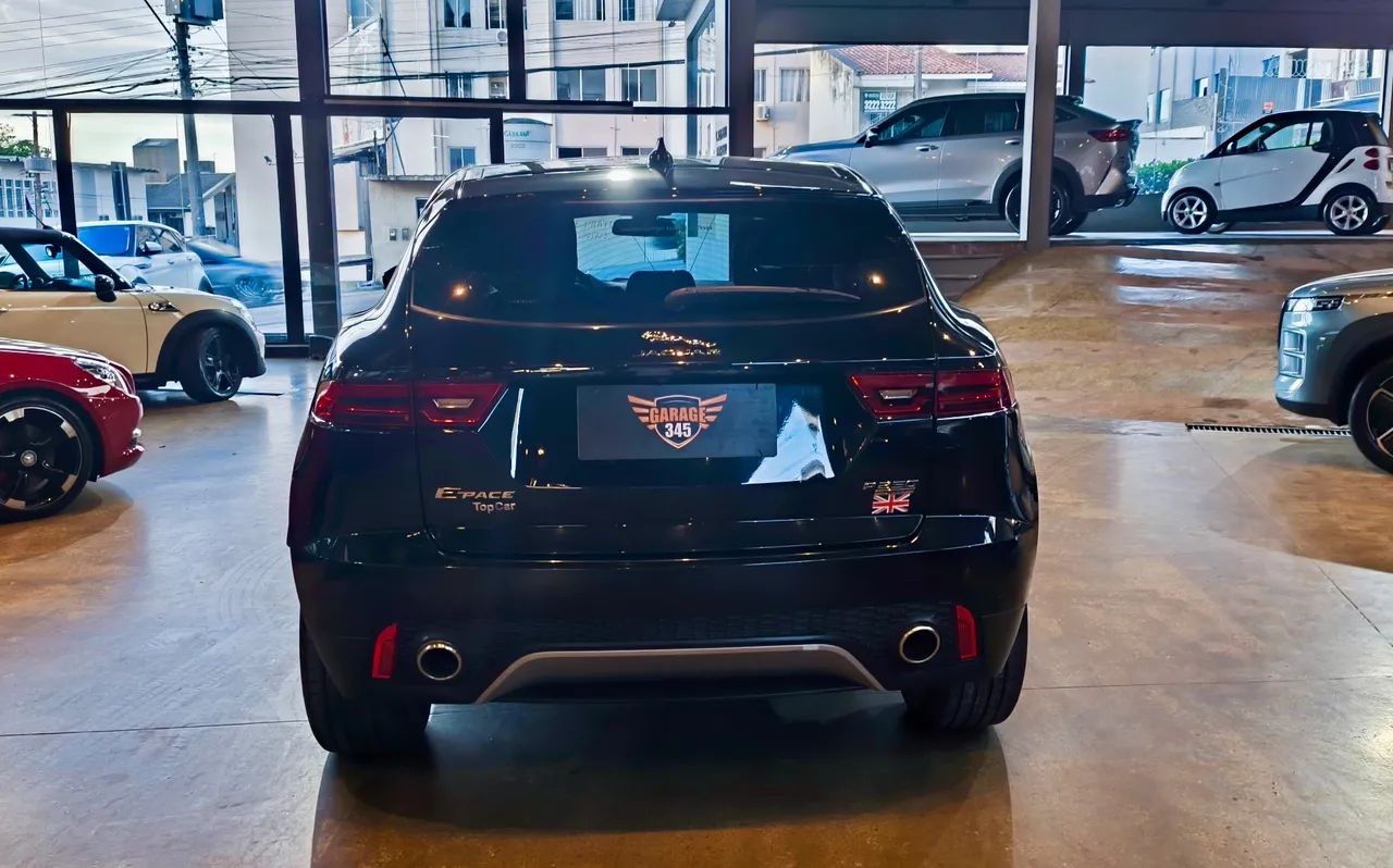 Jaguar E-Pace 2.0 AWD 249cv Aut. 2018 - Foto 3