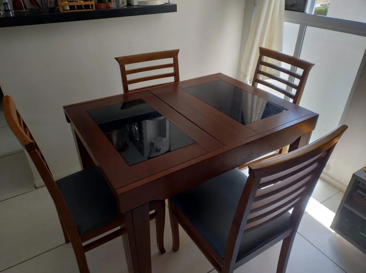 Mesa de jantar elástica amadeirada - Foto 2