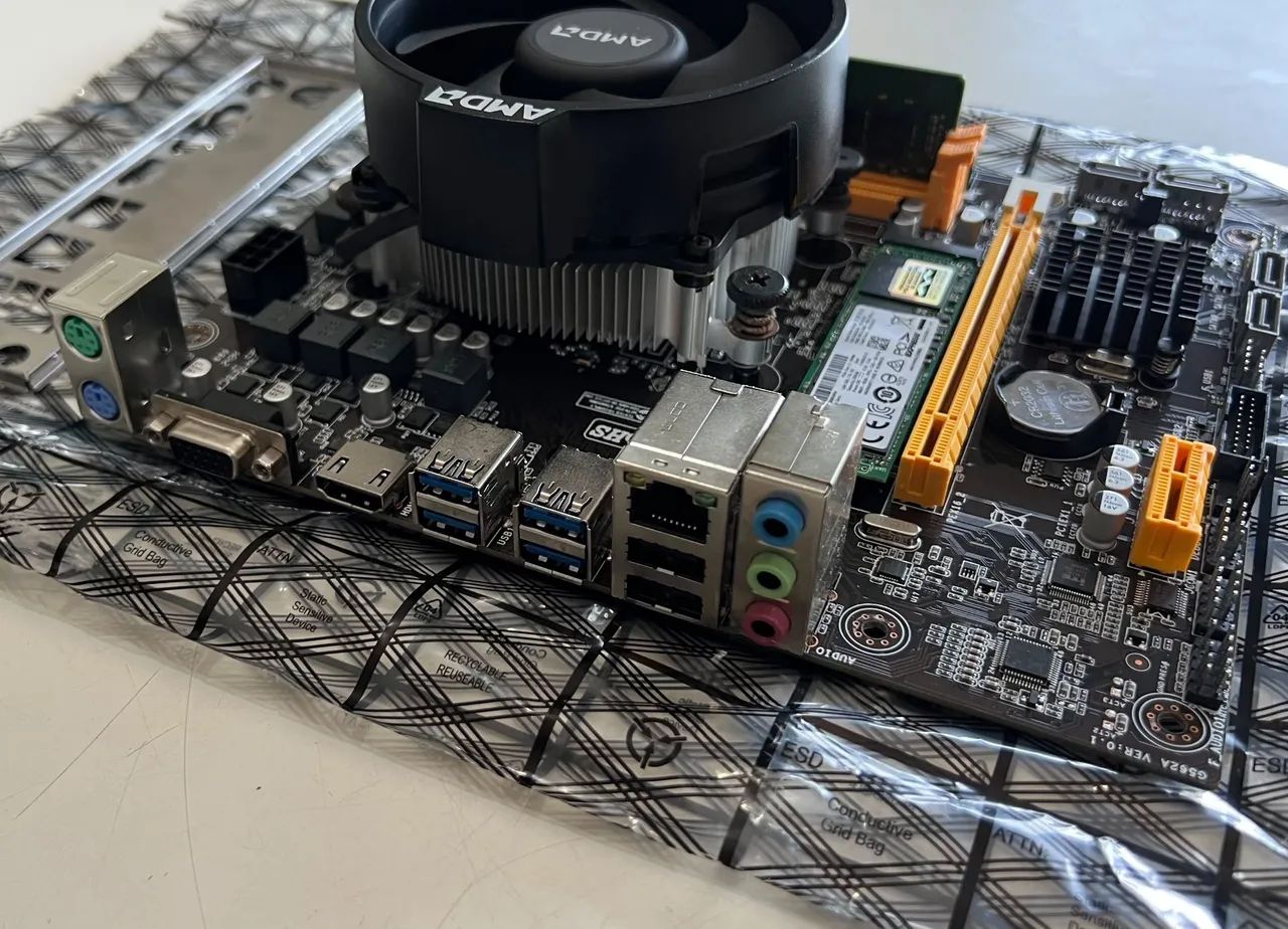 Kit rizen 3200 16 giga nvme  - Foto 3