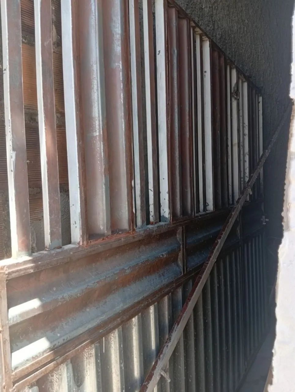 Zinc Gate
