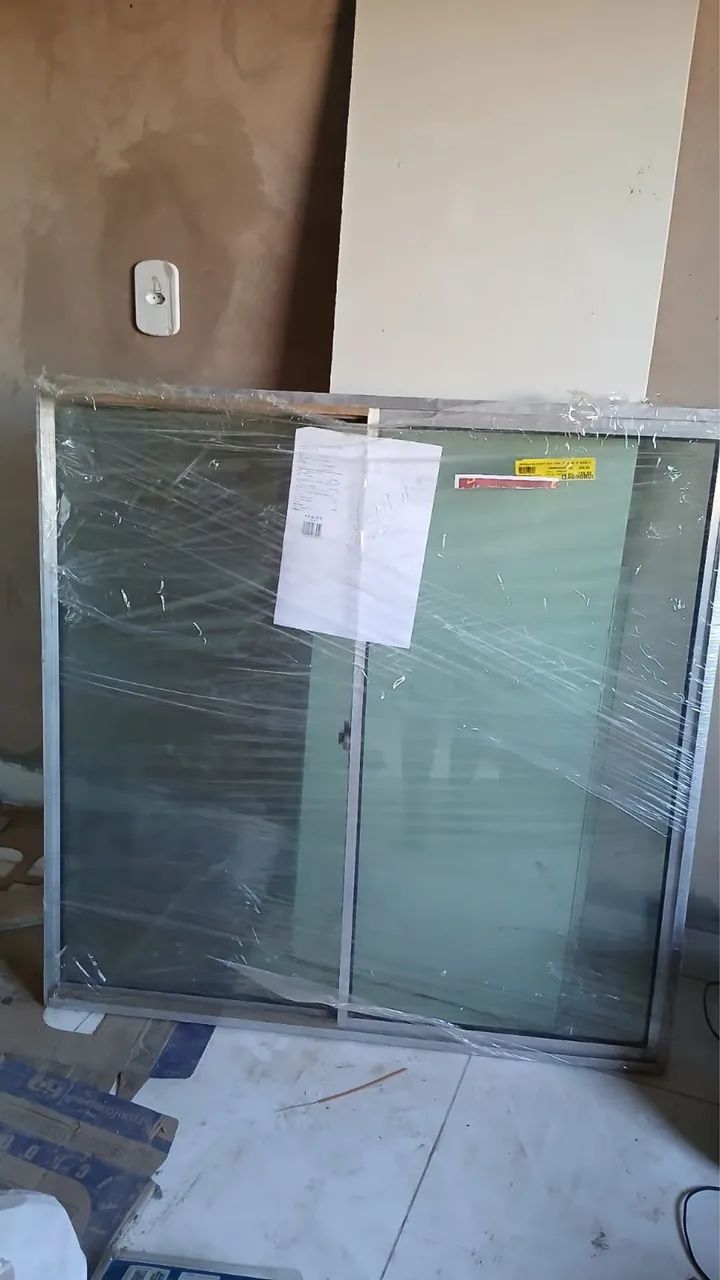 Vendo Janela de vidro - Foto 3
