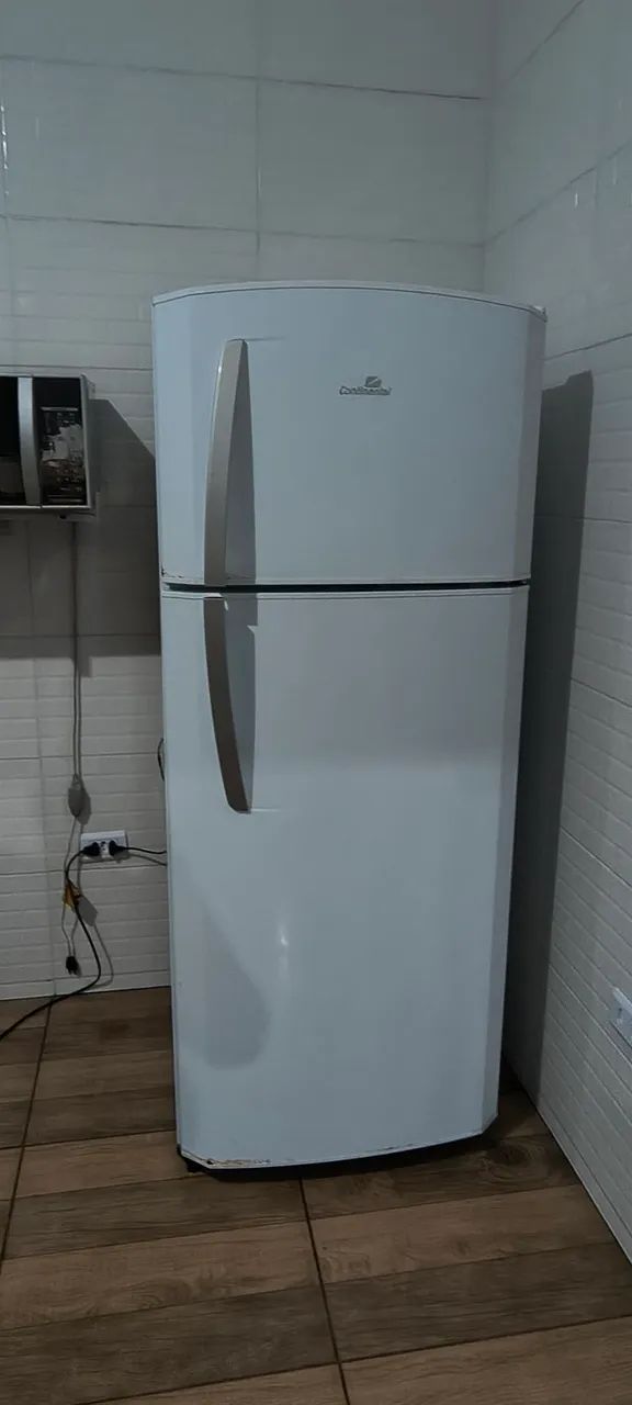Geladeira Continental 