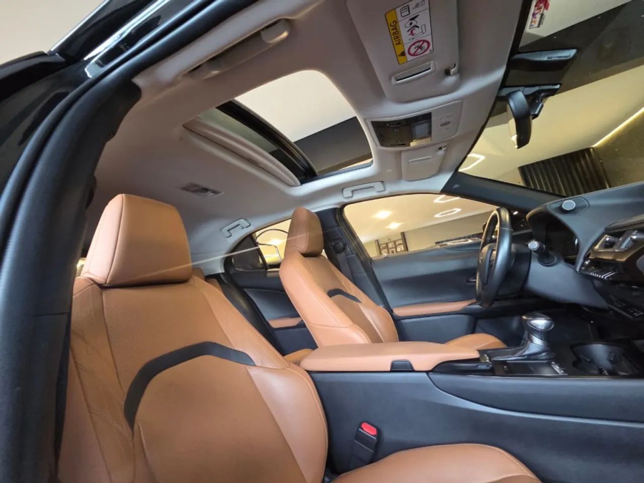 Lexus UX-250h Luxury 2.0 16V Aut.(hybrid), foto 20 de 20