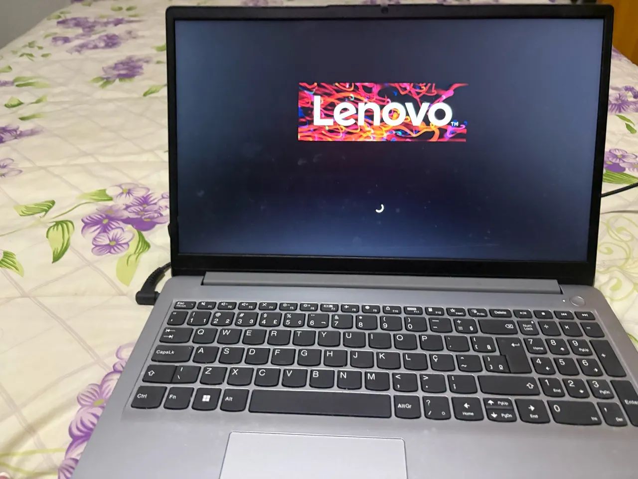  Notebook Lenovo com SSD de 128 GB e Windows 11