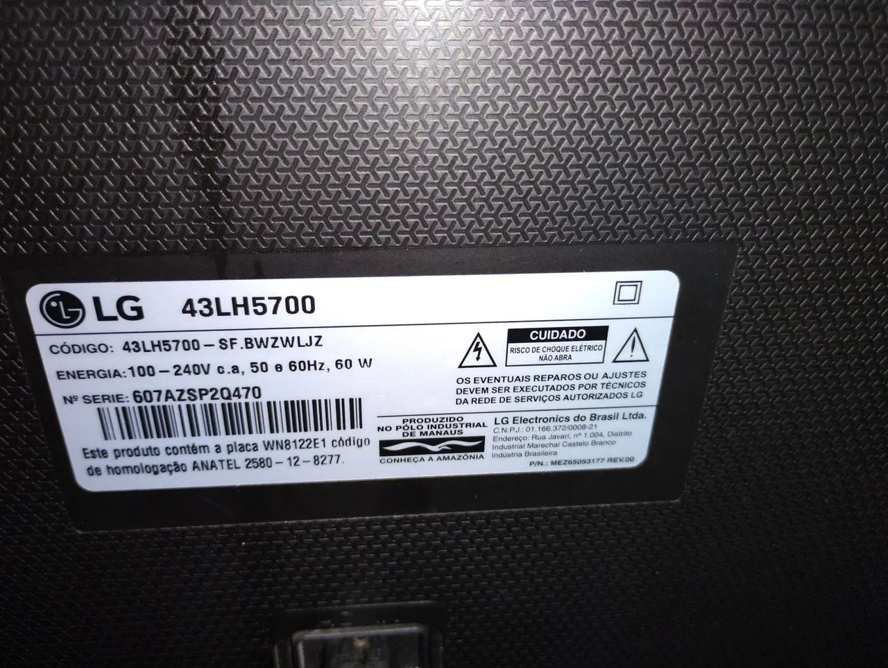 TV LED SMart LG 43 Polegadas Modelo 43LH5700 defeito tela trincada ligando  - Foto 2