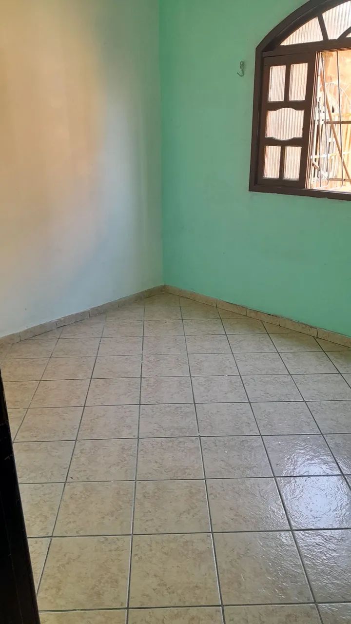 Apartamento segundo andar escadas.