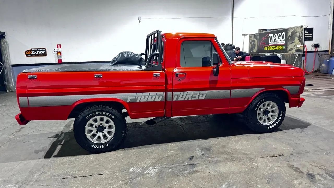 Ford F-1000 1991