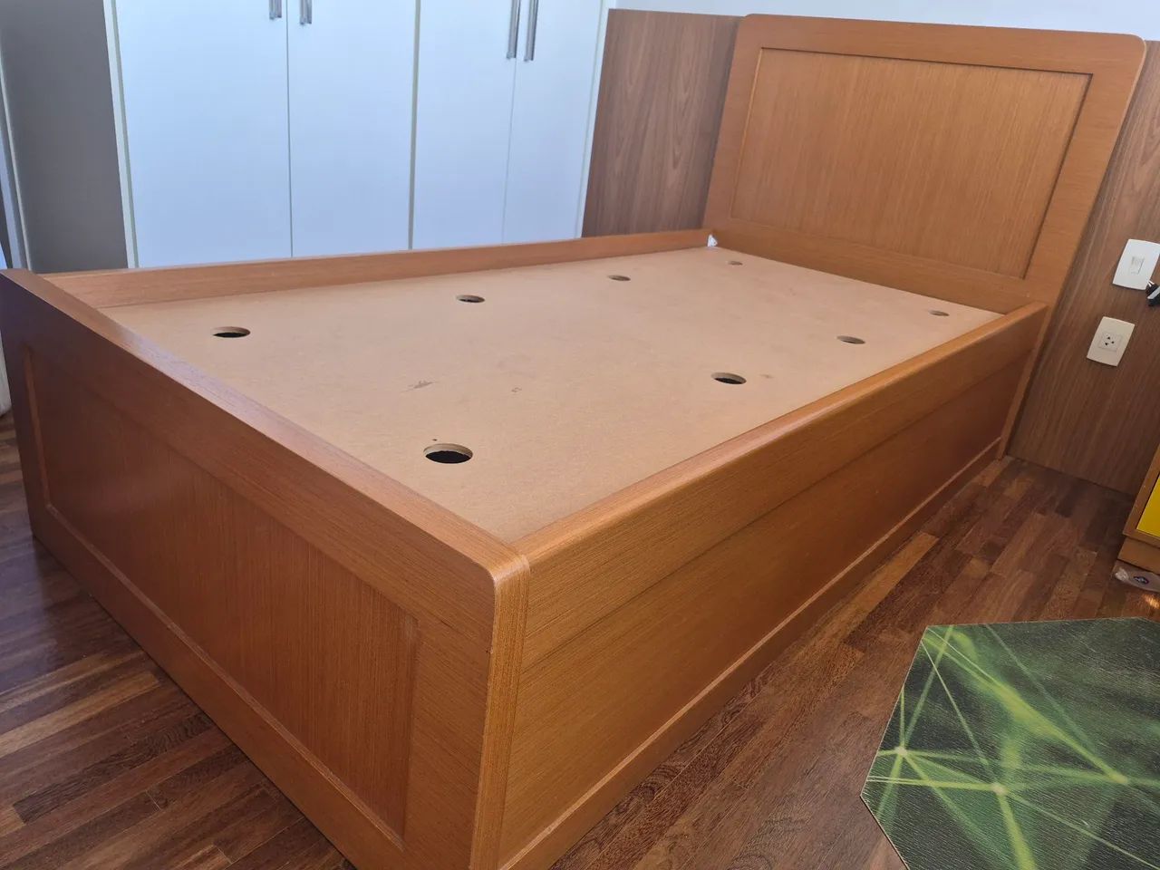 Cama solteiro em madeira - Foto 2