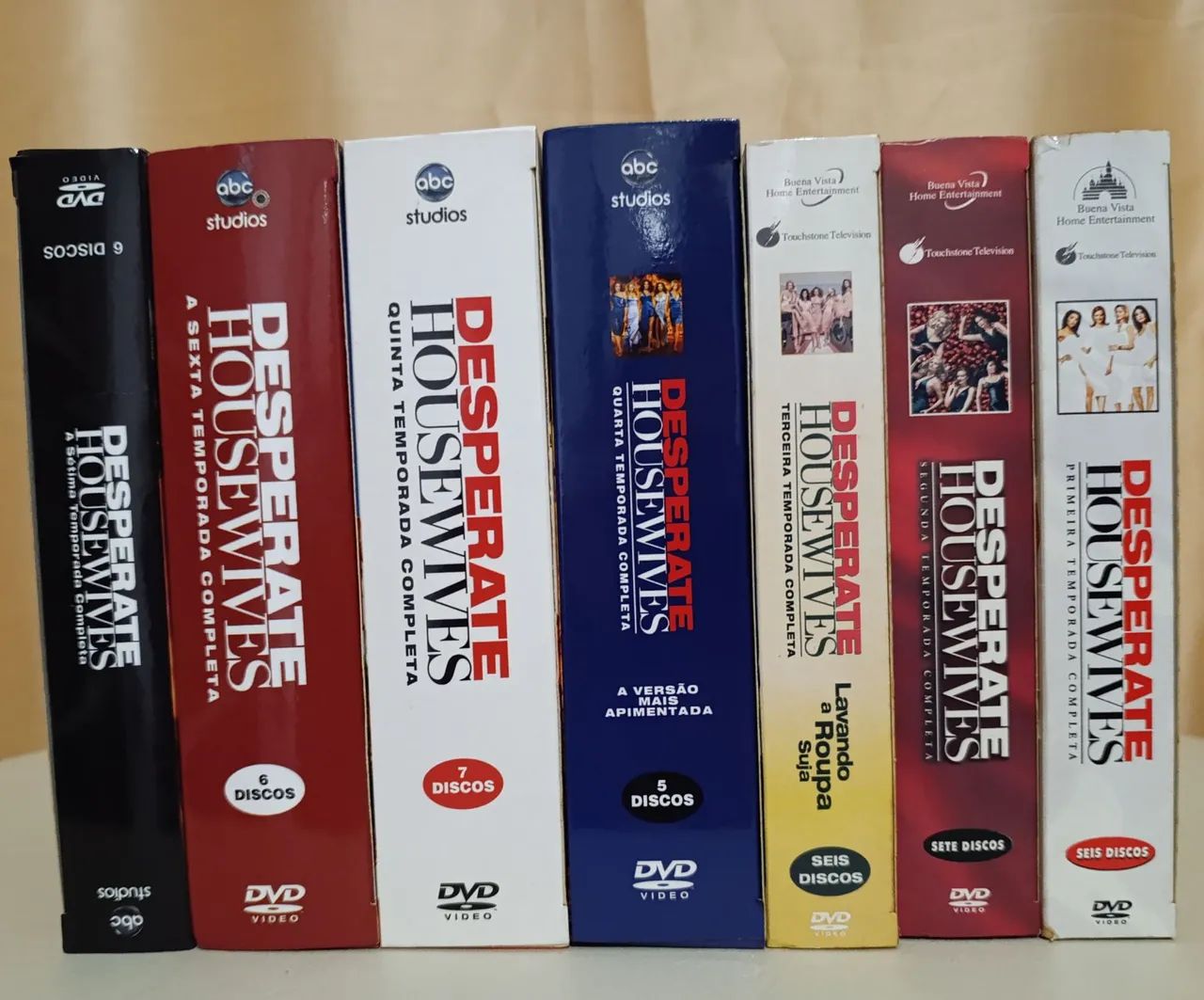 Desperate Housewives 7 temporadas completas - Foto 2