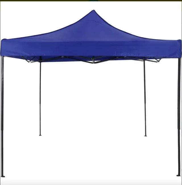 Tenda e barra de acampamento