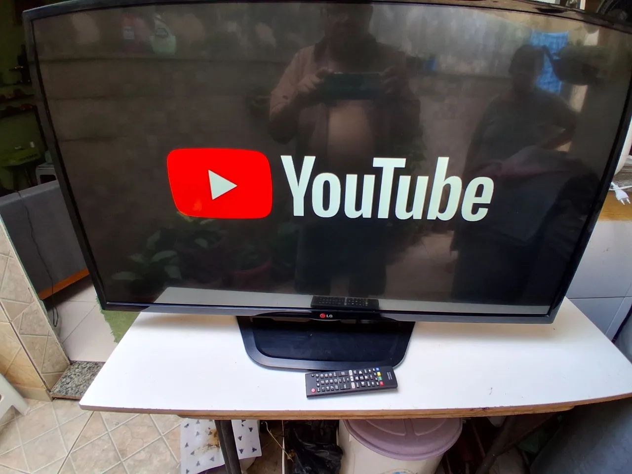 Vendo tv lg 42 polegadas smart em ótimo estado  - Foto 2