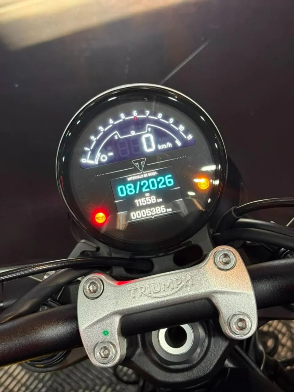 TRIUMPH TRIDENT 660 2025  - Foto 4