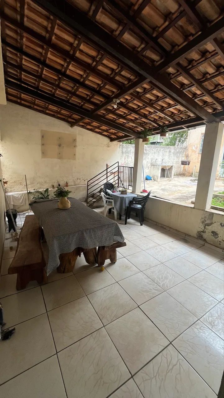 Excelente Casa Próxima ao Centro com Barracão nos Fundos! - Foto 4