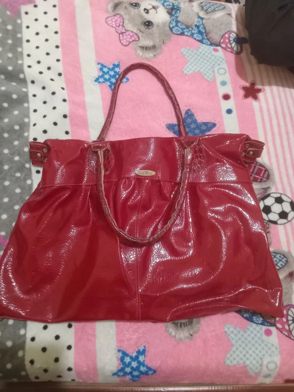 Bolsa vermelha  sintético  - Foto 2