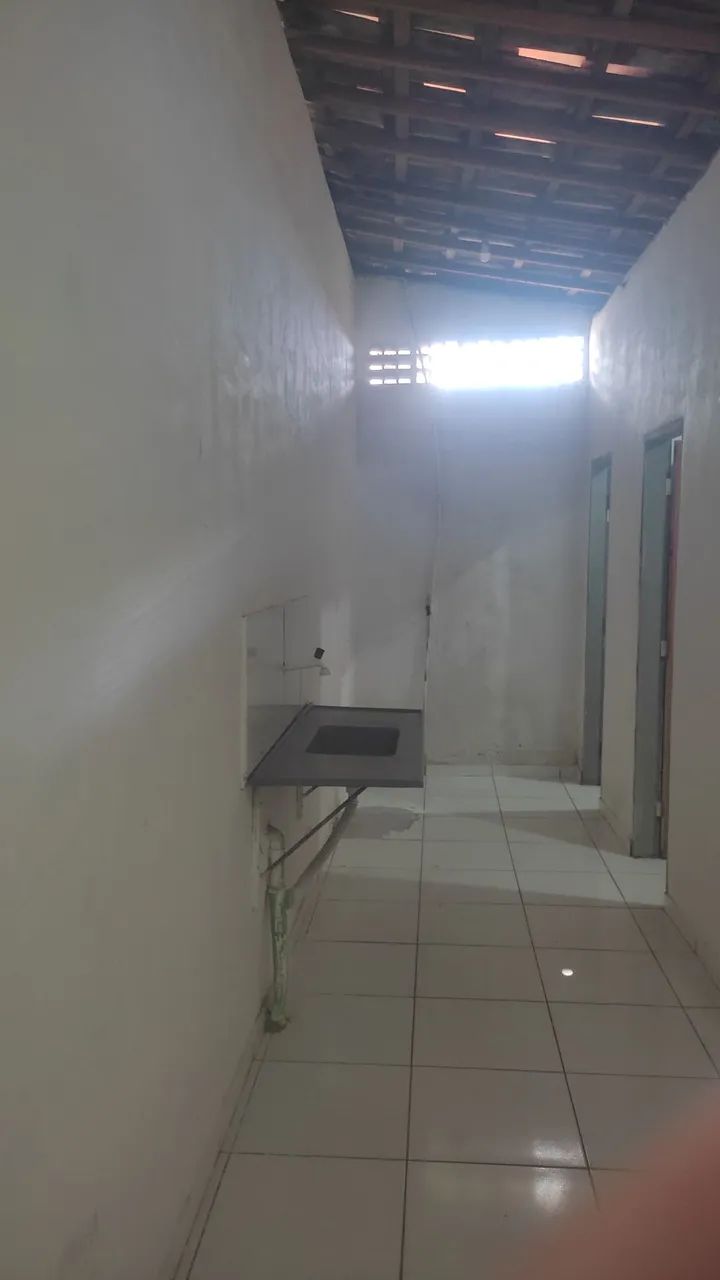 Alugo casa pequena 400,00 - Foto 4