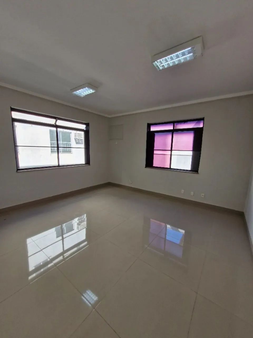 Prédio comercial em frente à Igreja Universal - Foto 4