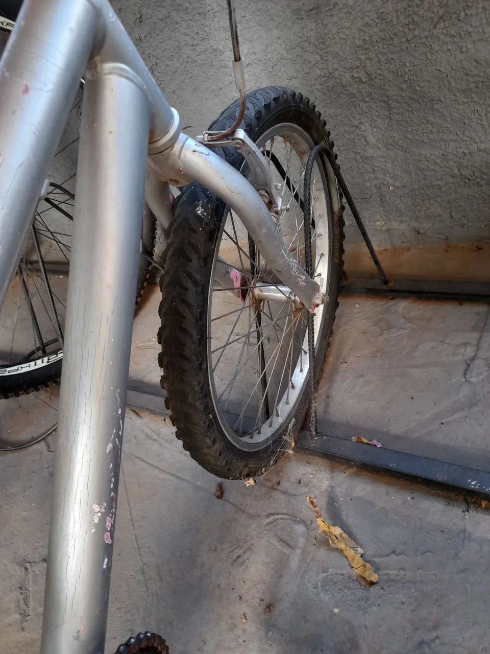 Bicicleta aro 20.  200,00