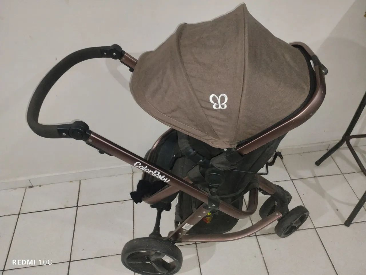 Carrinho de bebê usado poucas vezes  - Foto 3