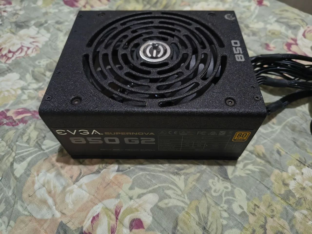 Fonte e evga 850w modular não sei se esta com defeito não testei  - Foto 2