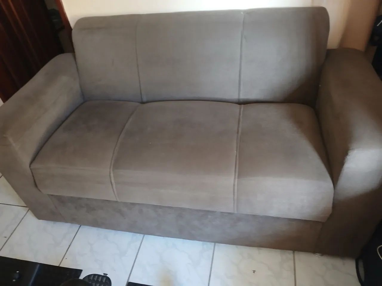 Vende-se Sofá.