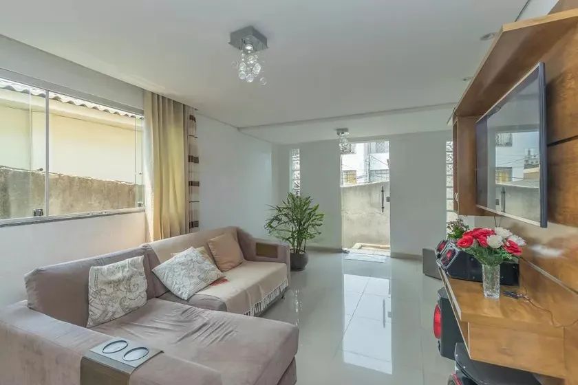Casa à Venda - Nova Suíssa, 4 Quartos, 150 m2 - Foto 2