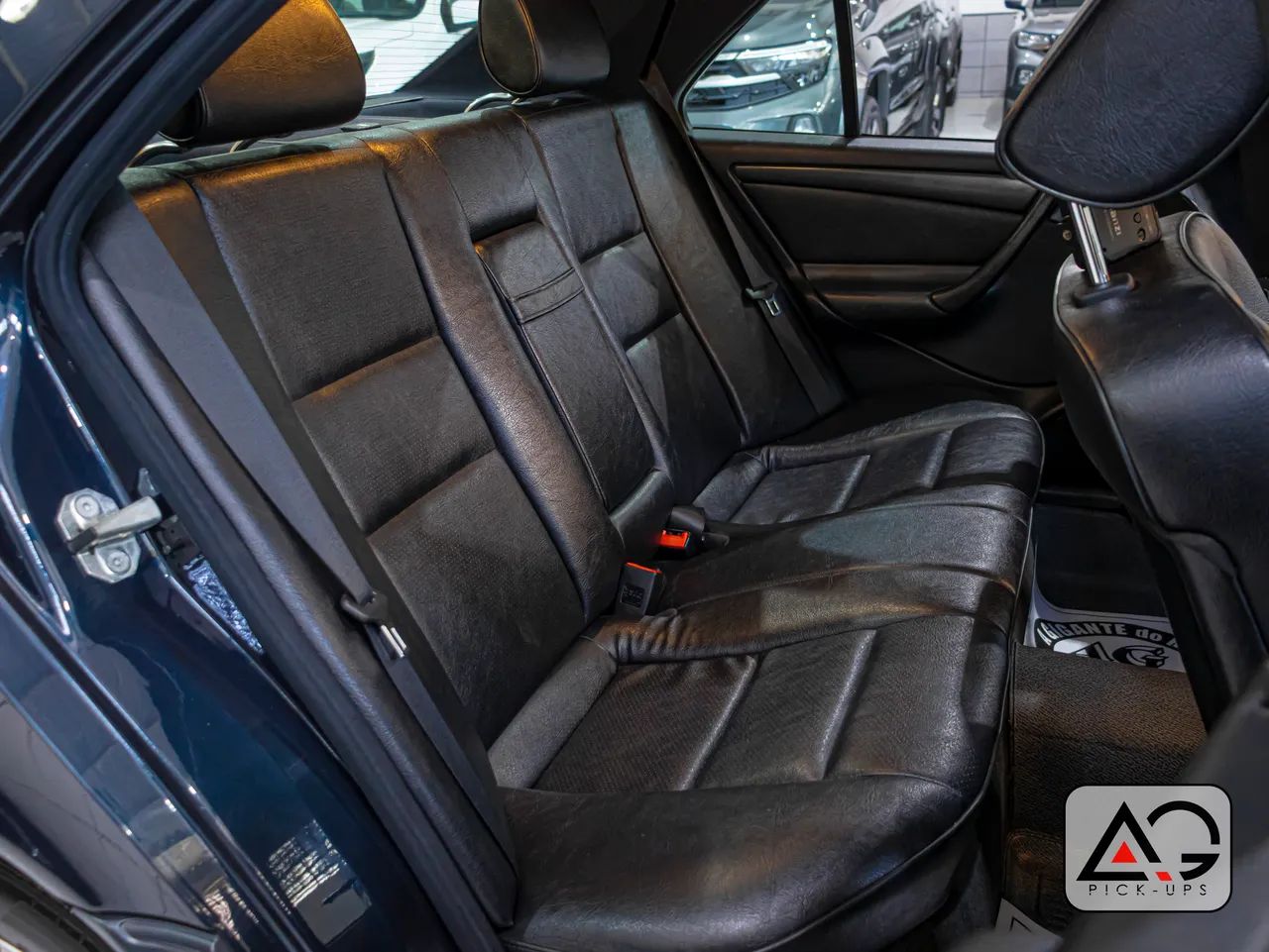 Mercedes-Benz Classe C CGI Classic 1.8 16V 156cv Aut., foto 12 de 20