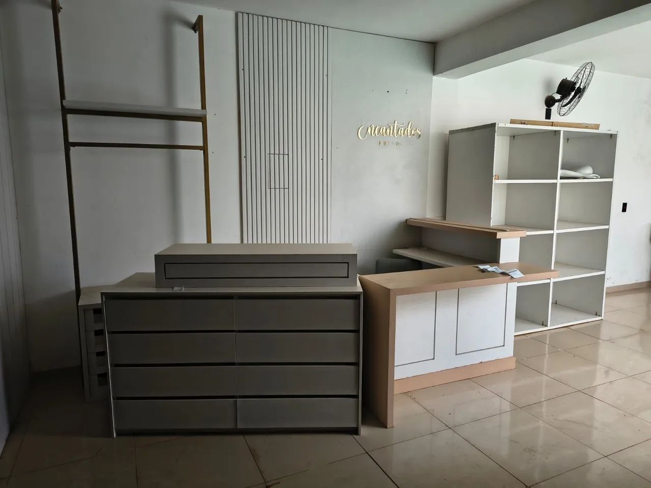 Vende-se loja completa tudo em MDF  - Foto 5