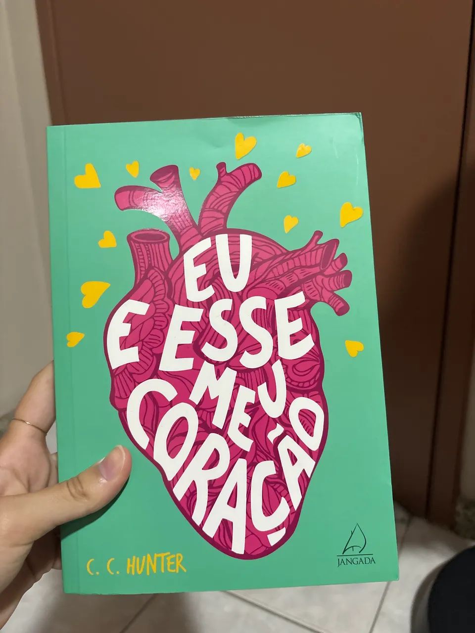Livro "Eu e esse meu coração" de C. C. Hunter