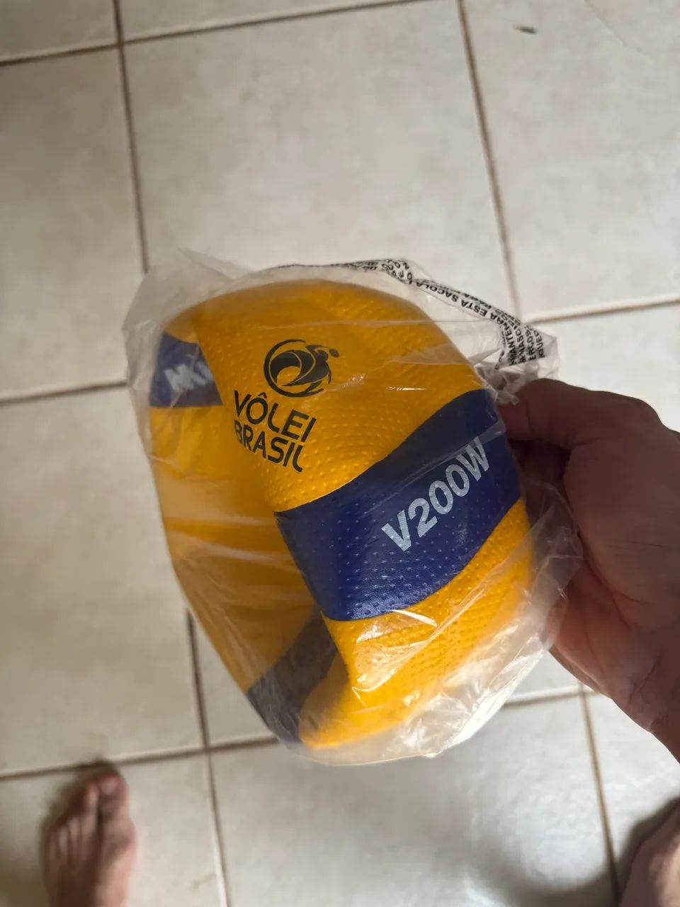 04 bolas MIKASA V200W 