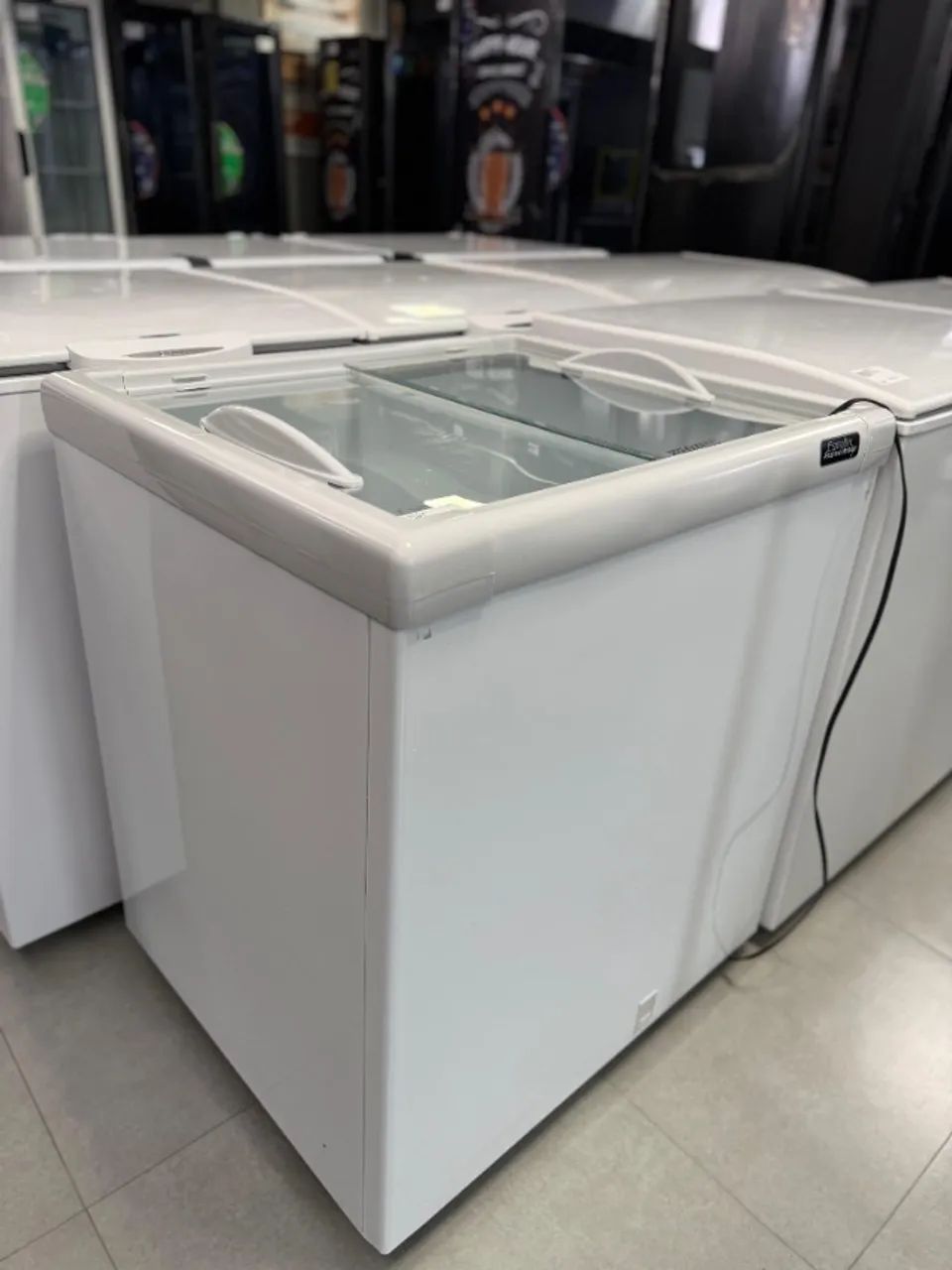 AFN-200 BR EXPOSITOR HORIZONTAL RETO - ESMALTEC - Foto 2