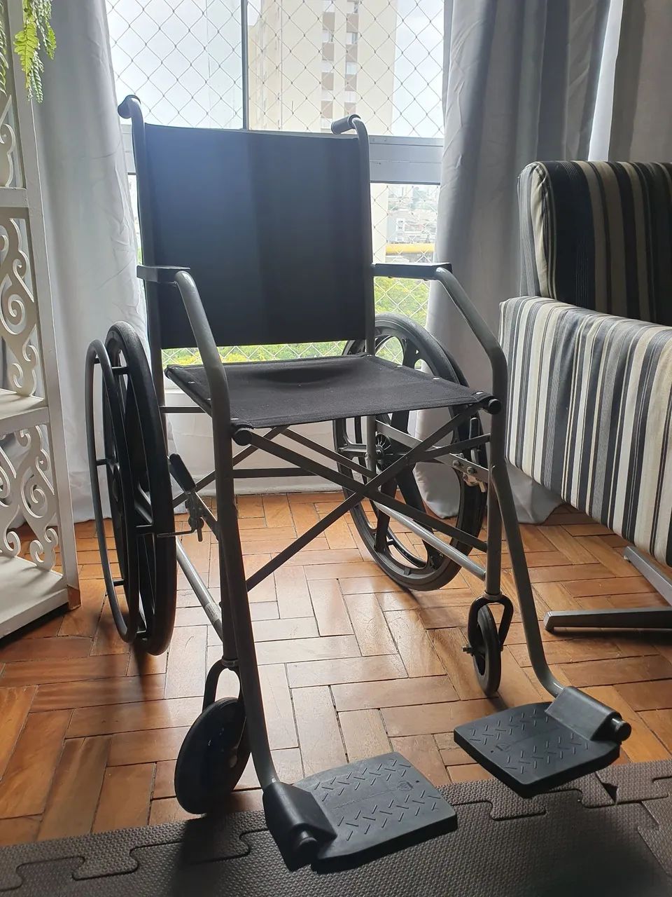 Cadeira de Rodas - Foto 5