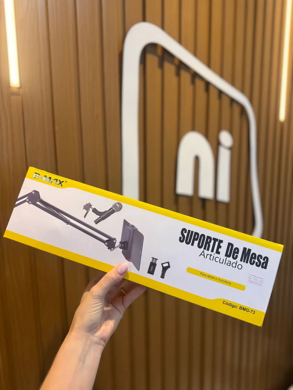 Suporte de Microfone p/ Mesa c/ Suporte Celular e Tablet