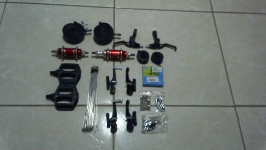 Bicicleta Aro 26: desmontada e completa - Foto 3
