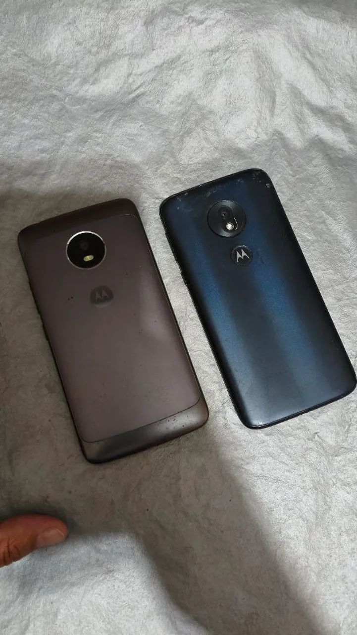 2 celular Motorola ( veja descrição) - Foto 2