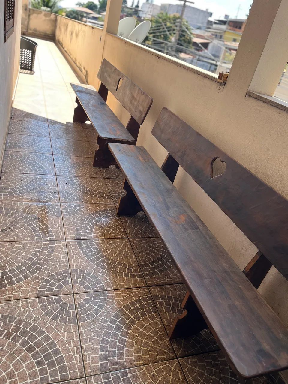 Vendo bancos e mesa de ardósia  - Foto 2
