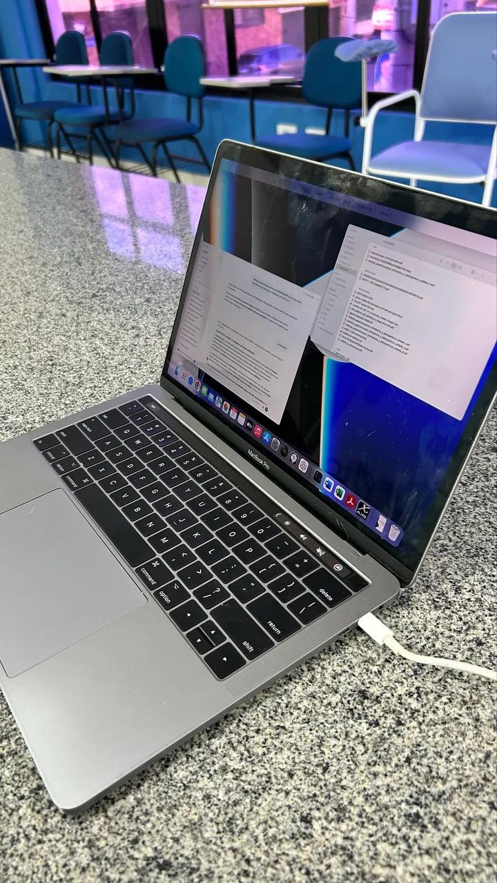 MacBook Pro 14,2 polegadas,  I5 8gb de ram e  SSD 256gb  - Foto 2