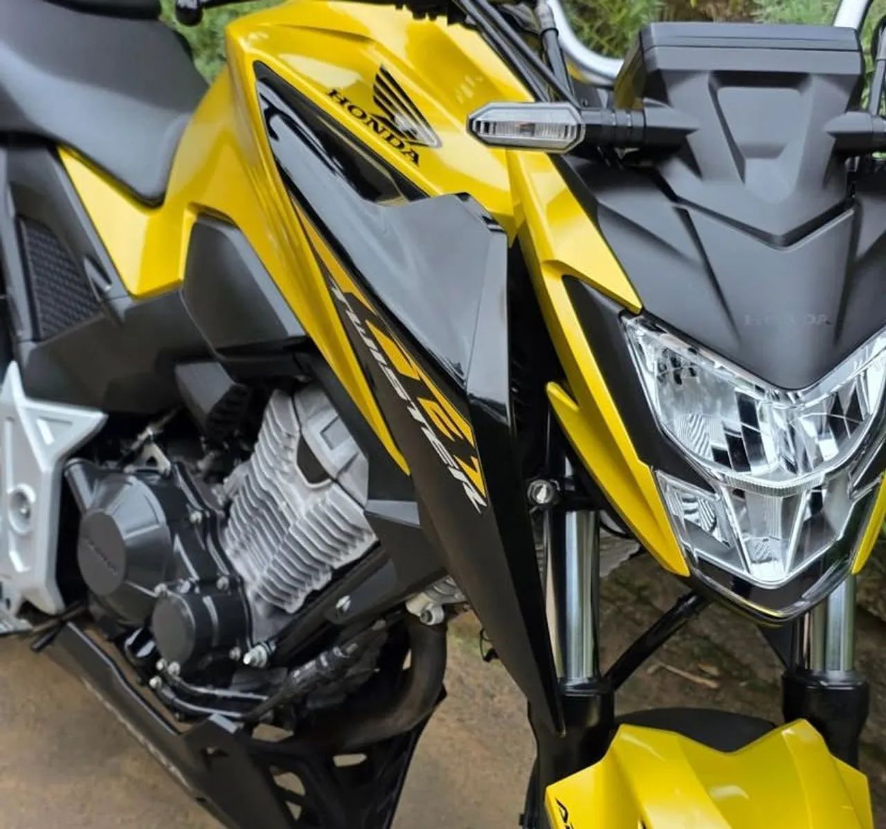 CB TWISTER 300 - Foto 2