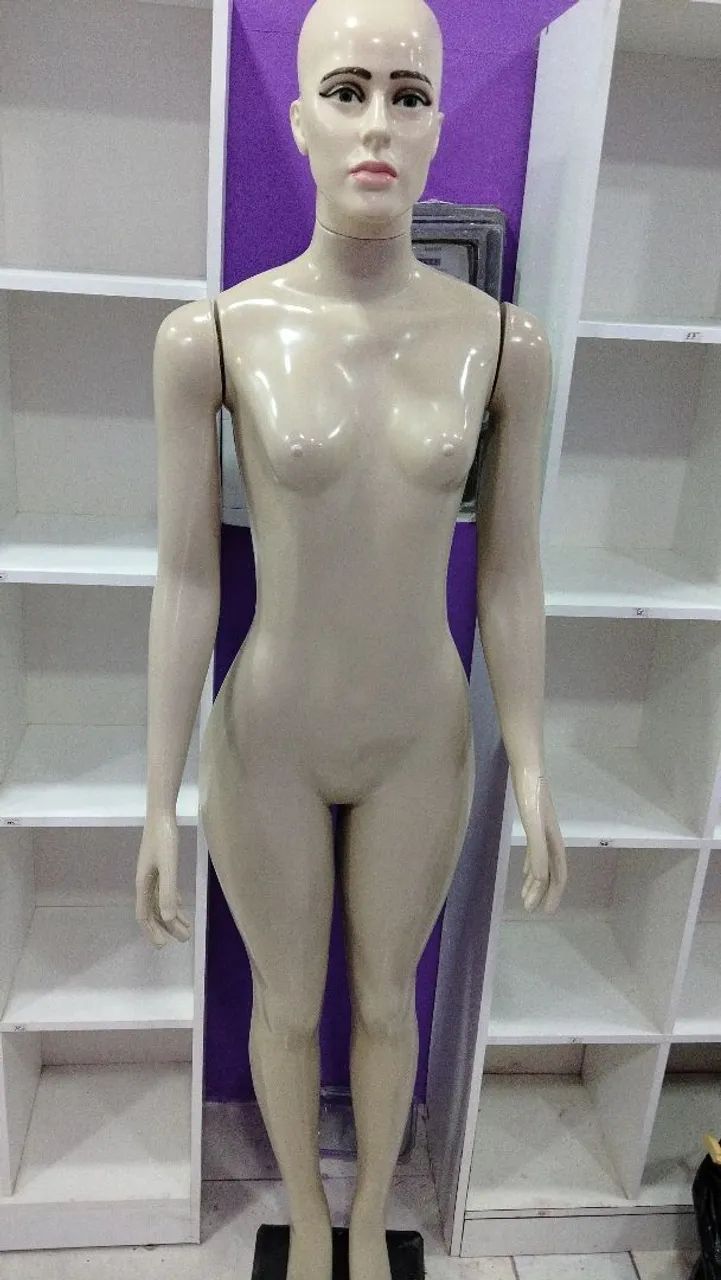 Balcão, Araras, manequins e cabides  - Foto 4