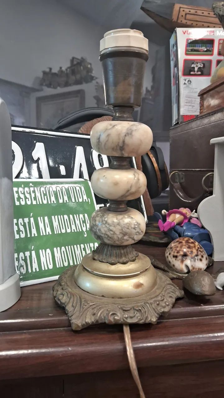 Abajur luminária belíssima peça  - Foto 2