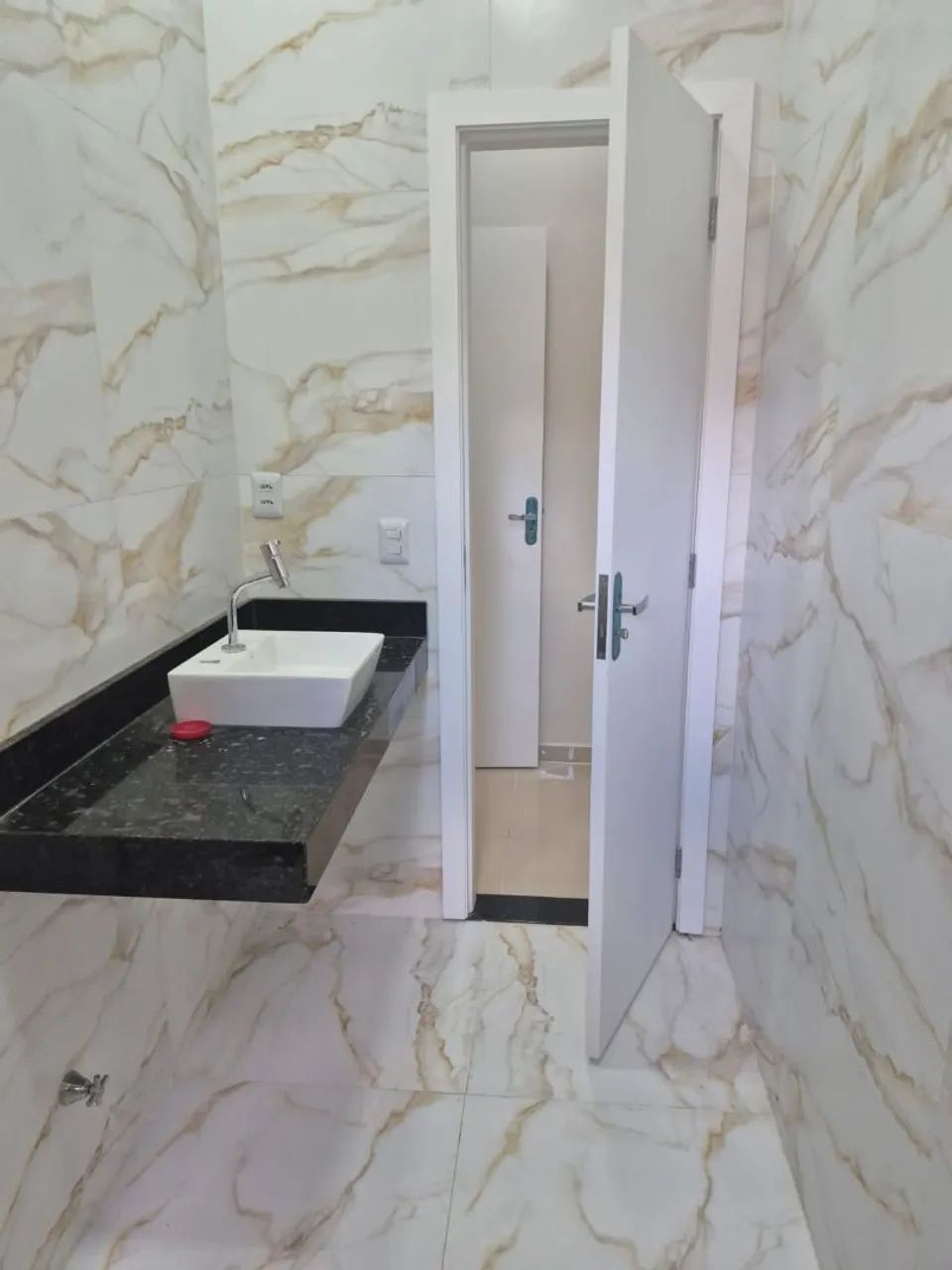 Vendo casa conjugada no centenário  - Foto 3